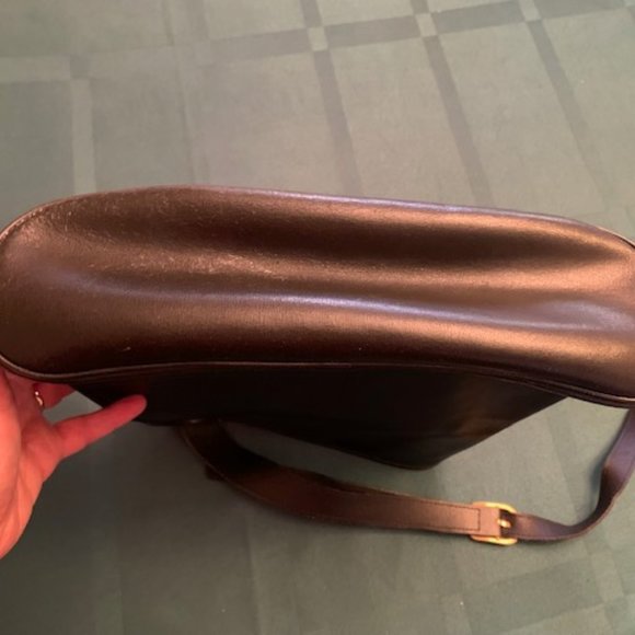 🎉HP🎉Vintage Leather Longchamp shoulder bag - Picture 12 of 16